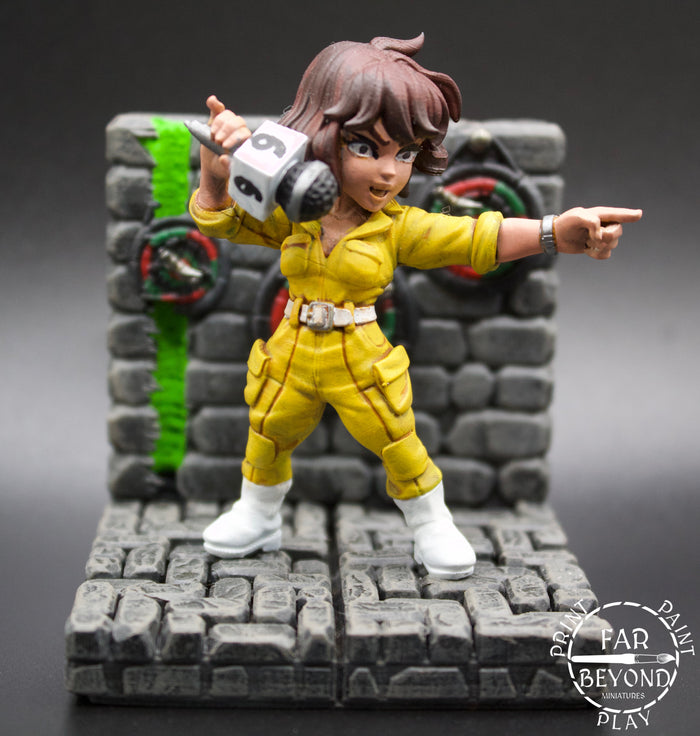April O'Neil TMNT Statue